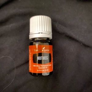 Young Living nutmeg essential oil